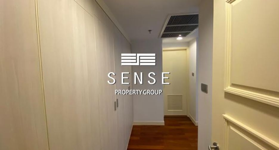 For rent 3 ベッドルーム condo in Khlong Toei, Bangkok