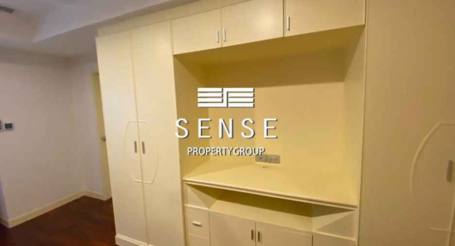 For rent 3 ベッドルーム condo in Khlong Toei, Bangkok