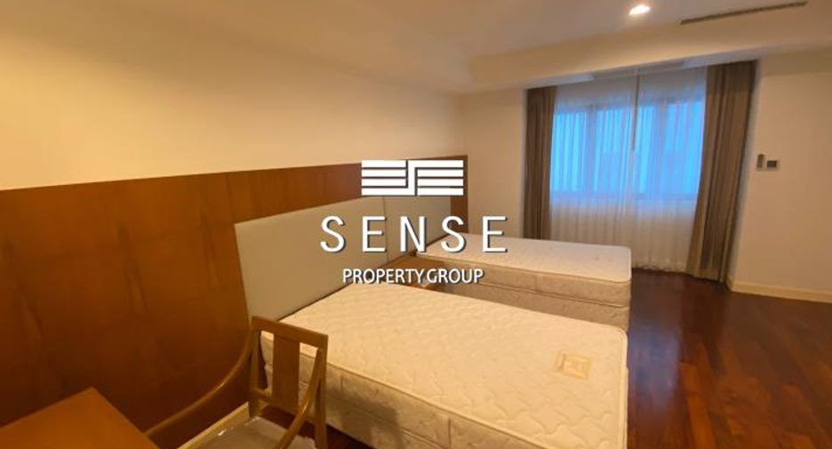 For rent 3 ベッドルーム condo in Khlong Toei, Bangkok