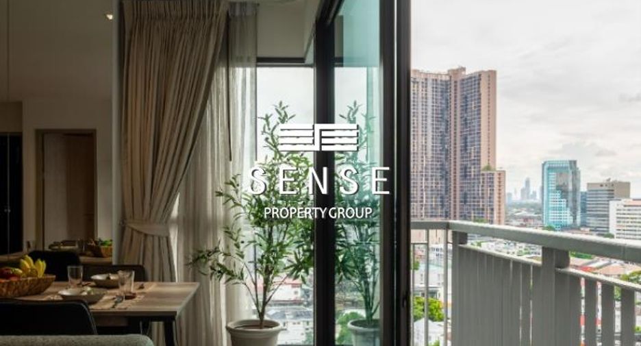 For sale 2 bedrooms condo in Khlong Toei, Bangkok