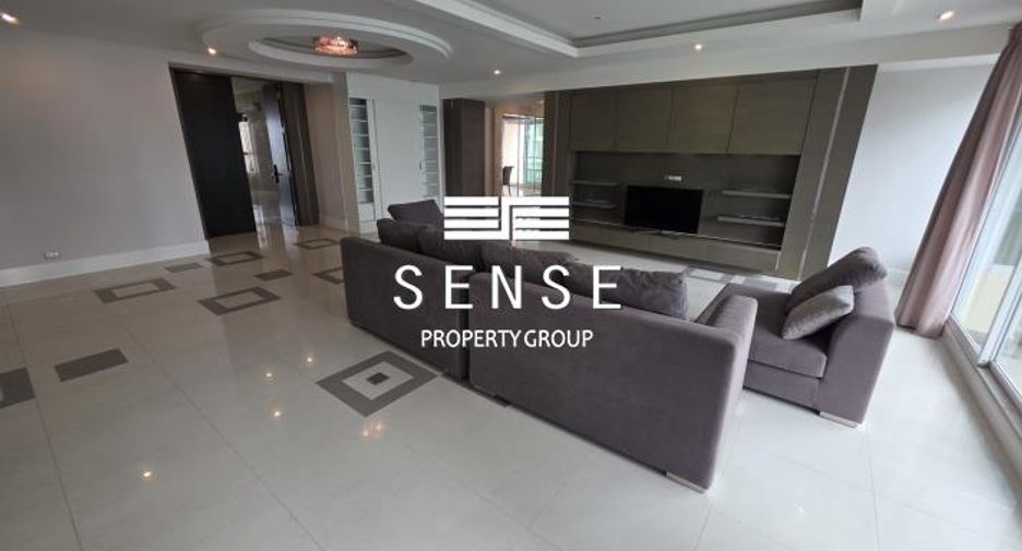 For sale 4 bedrooms condo in Khlong Toei, Bangkok