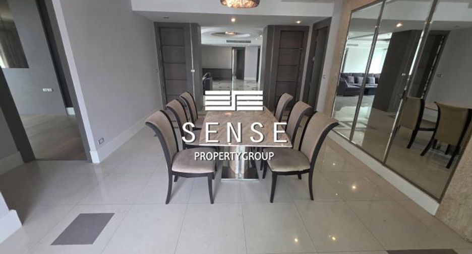 For sale 4 bedrooms condo in Khlong Toei, Bangkok
