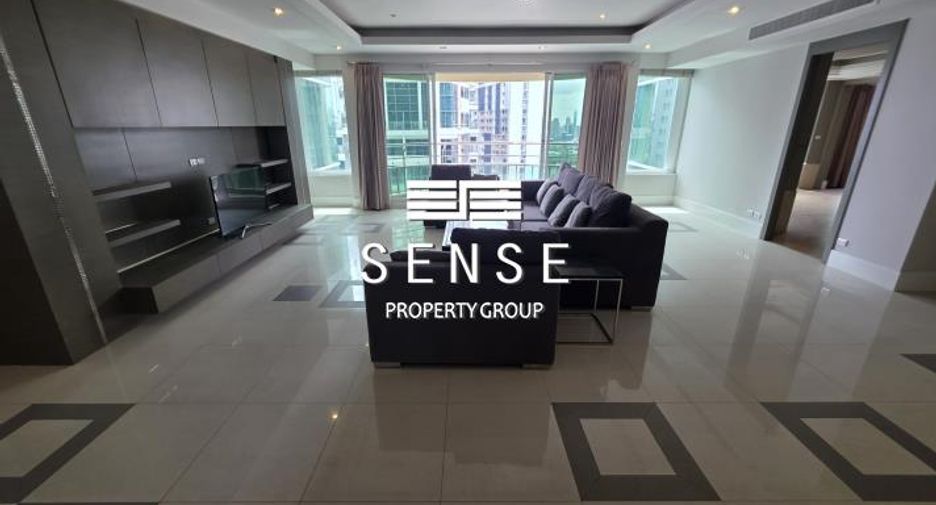 For sale 4 bedrooms condo in Khlong Toei, Bangkok