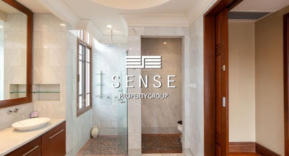 For sale and for rent 5 bedrooms house in Pathum Wan, Bangkok