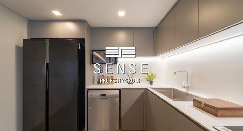 For rent 4 bedrooms condo in Watthana, Bangkok