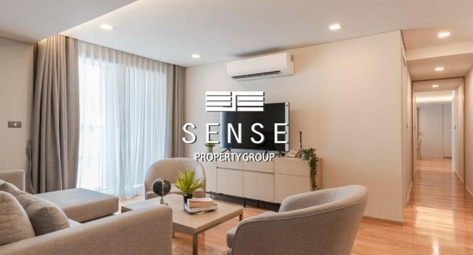 For rent 4 bedrooms condo in Watthana, Bangkok