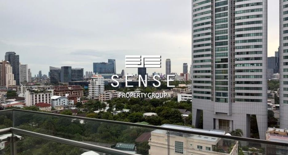 For rent 3 bedrooms condo in Khlong Toei, Bangkok
