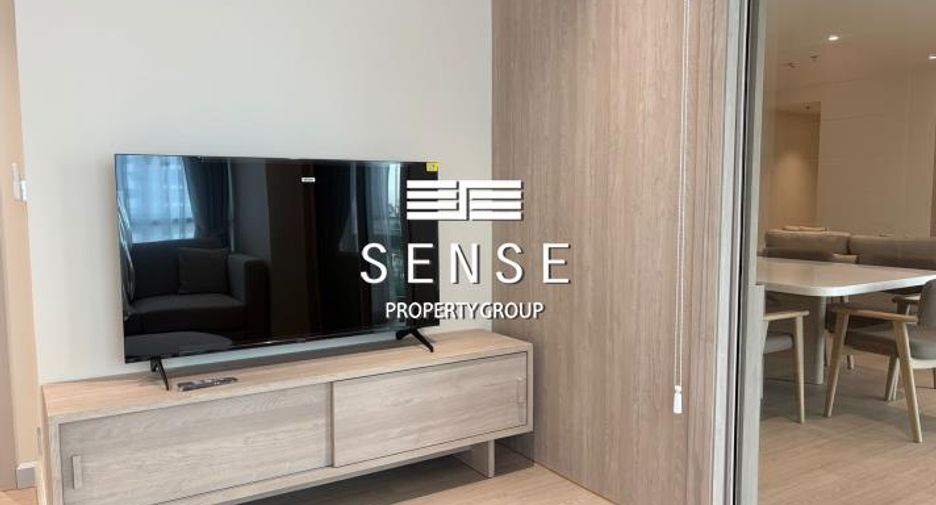 For rent 3 bedrooms condo in Khlong Toei, Bangkok