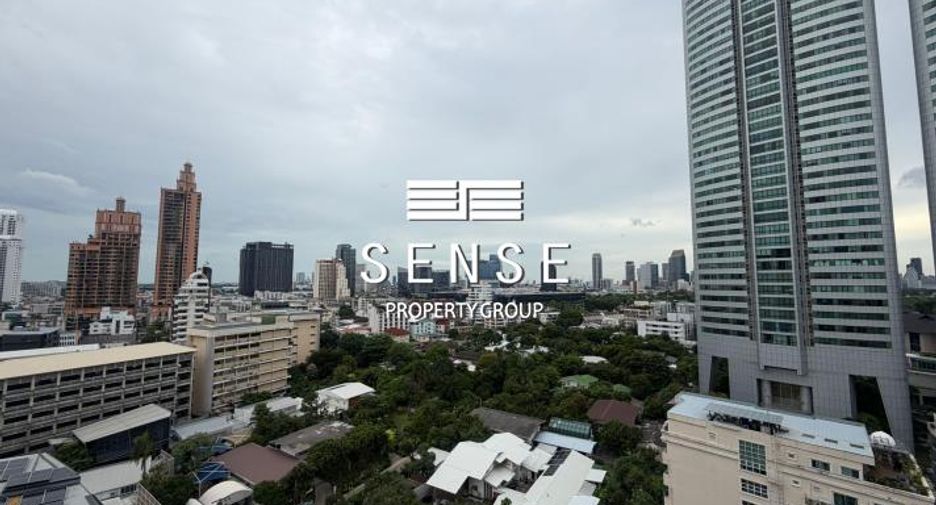 For rent 3 bedrooms condo in Khlong Toei, Bangkok