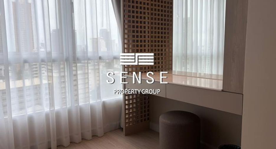For rent 3 bedrooms condo in Khlong Toei, Bangkok