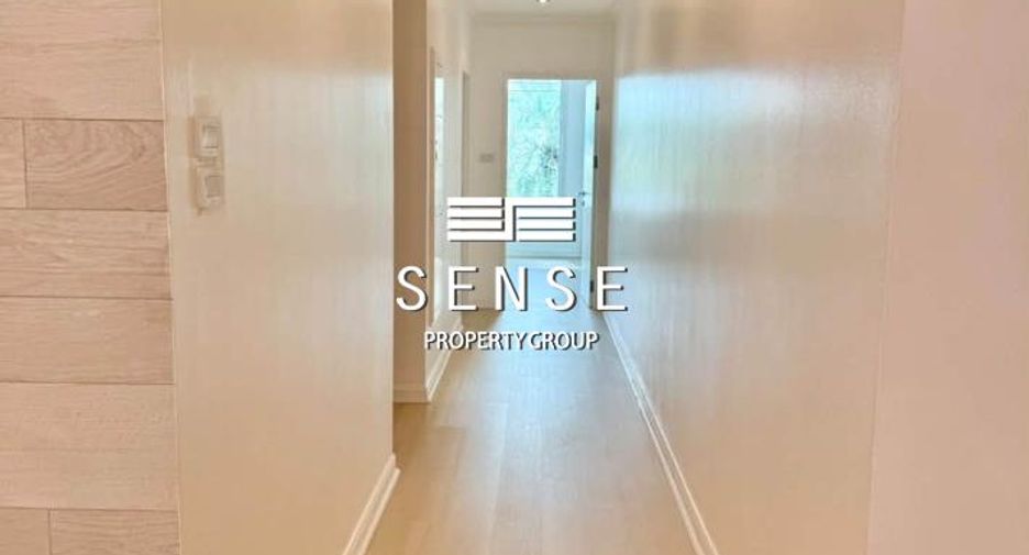 For rent 3 bedrooms condo in Pathum Wan, Bangkok