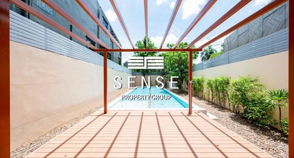 For rent 4 bedrooms house in Pathum Wan, Bangkok