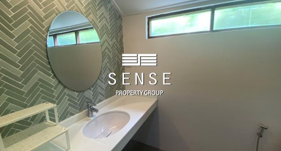 For sale 3 bedrooms house in Pathum Wan, Bangkok