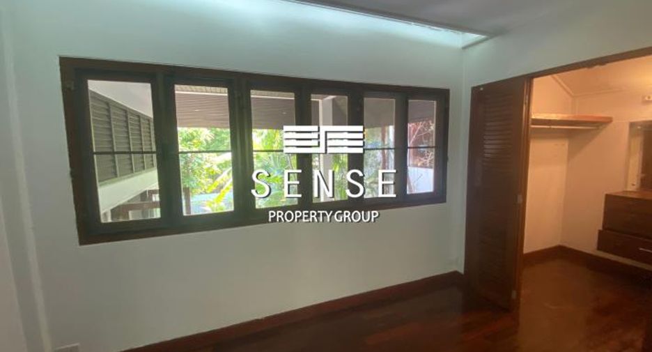 For sale 3 bedrooms house in Pathum Wan, Bangkok