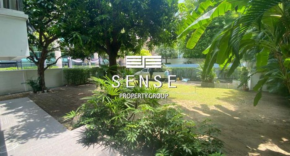 For sale 3 bedrooms house in Pathum Wan, Bangkok