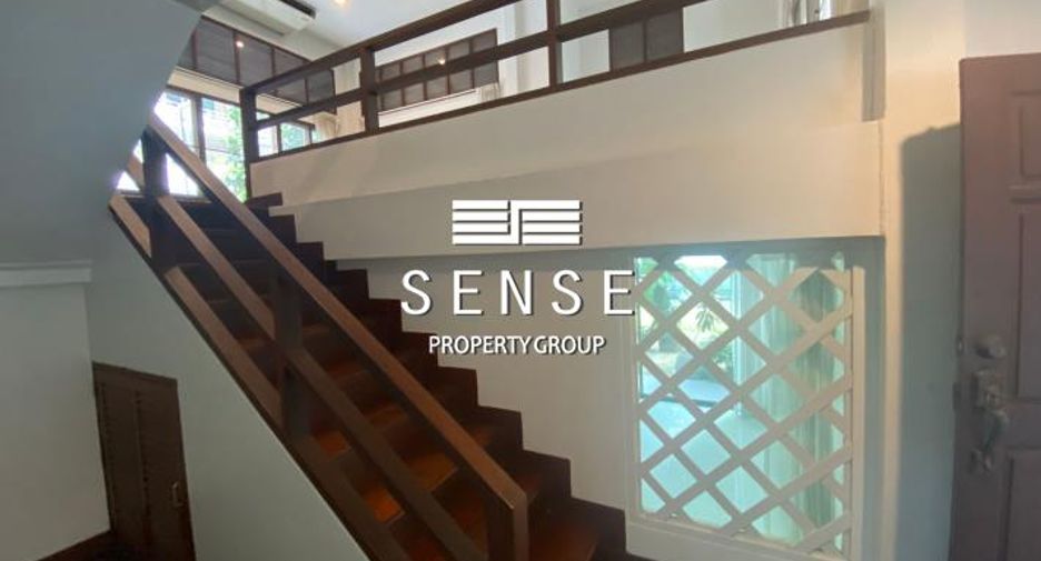 For sale 3 bedrooms house in Pathum Wan, Bangkok