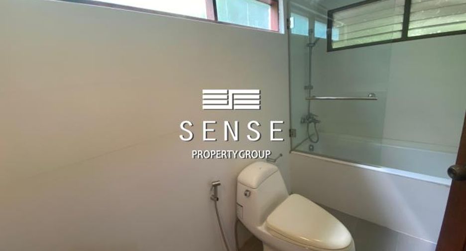 For sale 3 bedrooms house in Pathum Wan, Bangkok