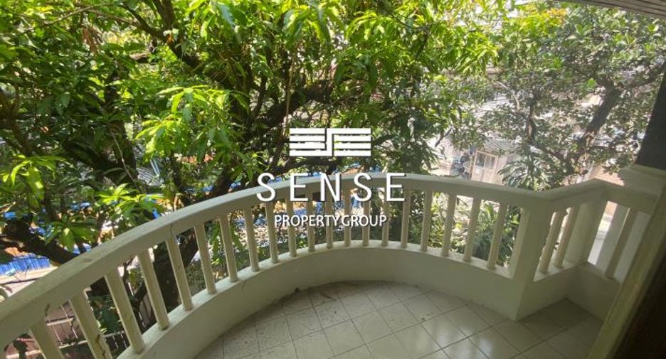 For sale 3 bedrooms house in Pathum Wan, Bangkok