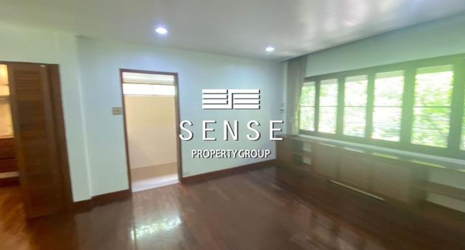 For sale 3 bedrooms house in Pathum Wan, Bangkok