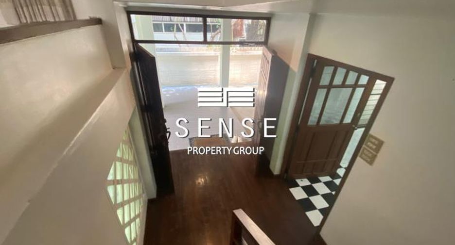 For sale 3 bedrooms house in Pathum Wan, Bangkok
