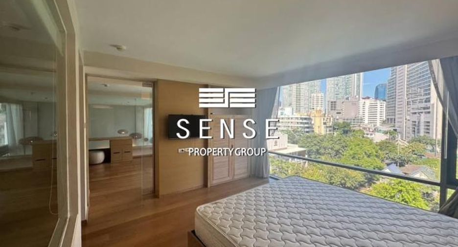 For rent 3 bedrooms condo in Pathum Wan, Bangkok