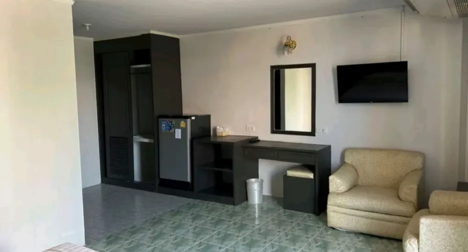 À vendre 100 chambres hôtel à Bang Lamung, Chonburi