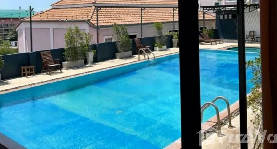 À vendre 100 chambres hôtel à Bang Lamung, Chonburi