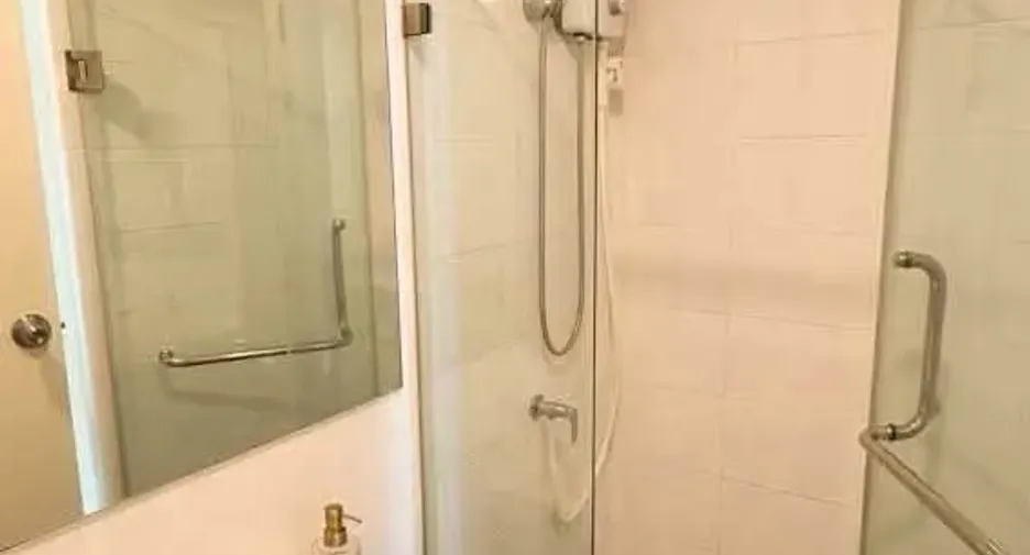 For rent 1 bed condo in Bang Na, Bangkok