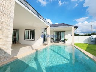 Haus zum Kauf mit 3 Zimmer in Bang Lamung, Chonburi
