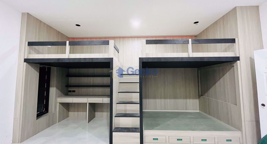 For sale 7 ベッドルーム house in Bang Lamung, Chonburi