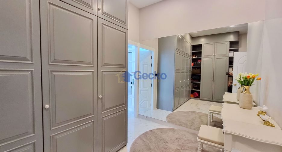 For sale 7 ベッドルーム house in Bang Lamung, Chonburi