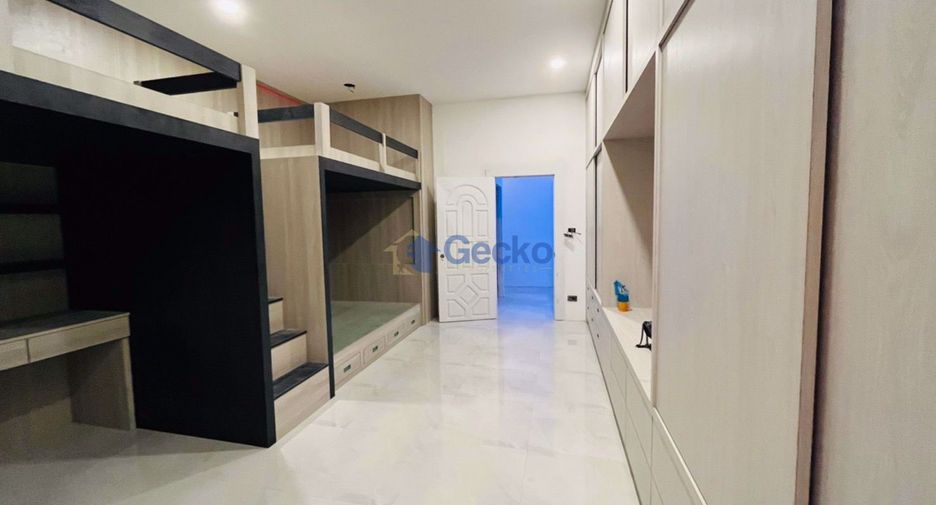 For sale 7 ベッドルーム house in Bang Lamung, Chonburi