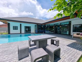 For sale 7 ベッドルーム house in Bang Lamung, Chonburi