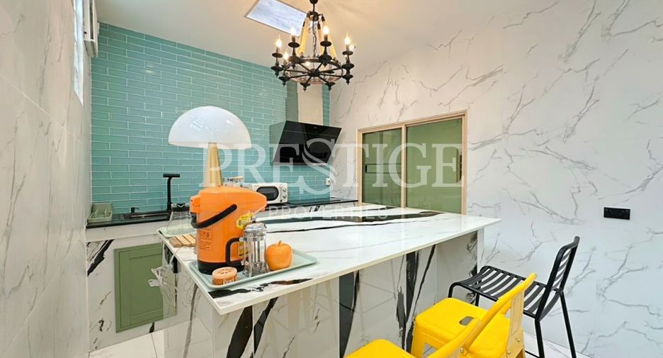 Casa en alquiler de 3 habitaciones en Jomtien, Pattaya