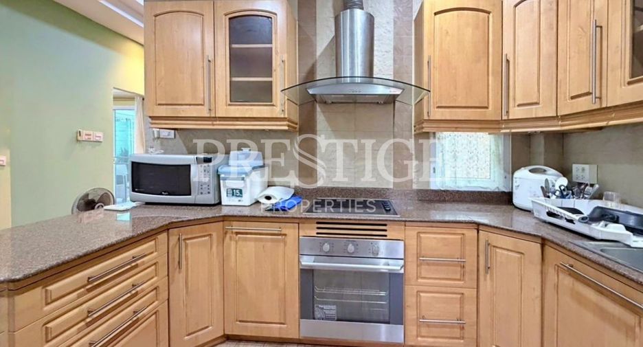 For rent 4 bedrooms house in Bang Lamung, Chonburi