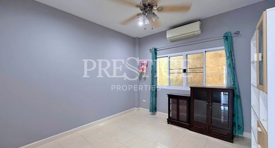 For rent 4 bedrooms house in Bang Lamung, Chonburi