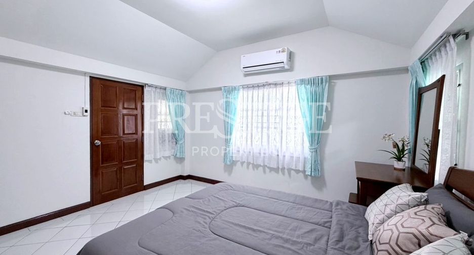 For rent 4 bedrooms house in Bang Lamung, Chonburi