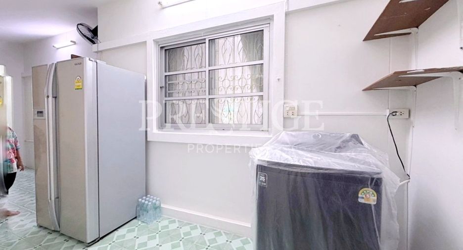 For rent 4 bedrooms house in Bang Lamung, Chonburi