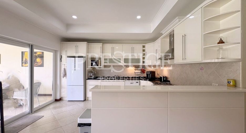 For sale 3 ベッドルーム house in Jomtien, Pattaya
