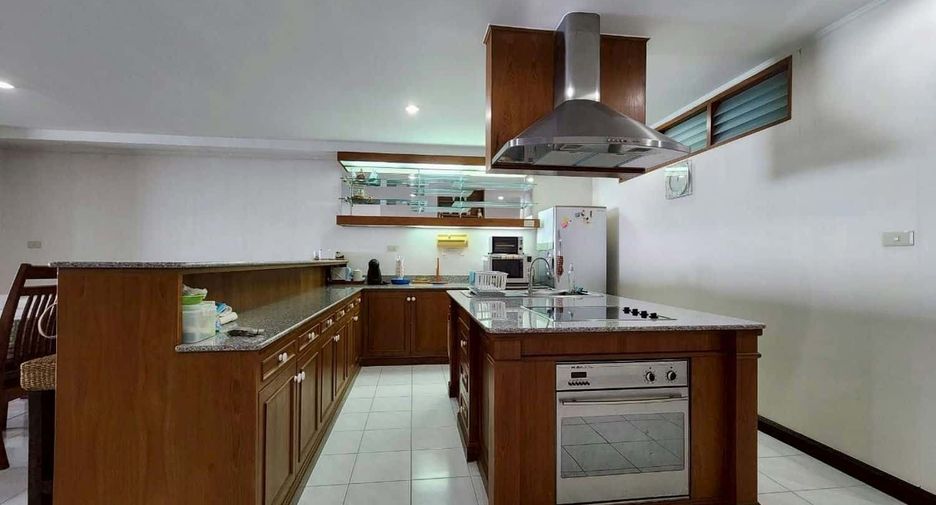 For sale 3 bedrooms condo in Cha Am, Phetchaburi