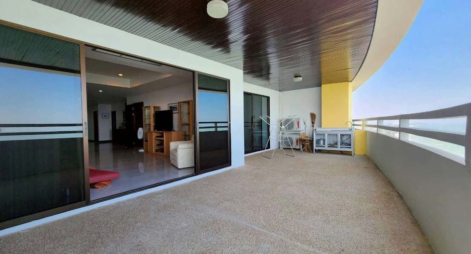 For sale 3 bedrooms condo in Cha Am, Phetchaburi