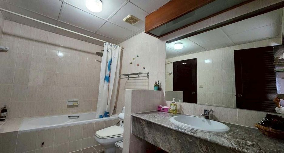 For sale 3 bedrooms condo in Cha Am, Phetchaburi