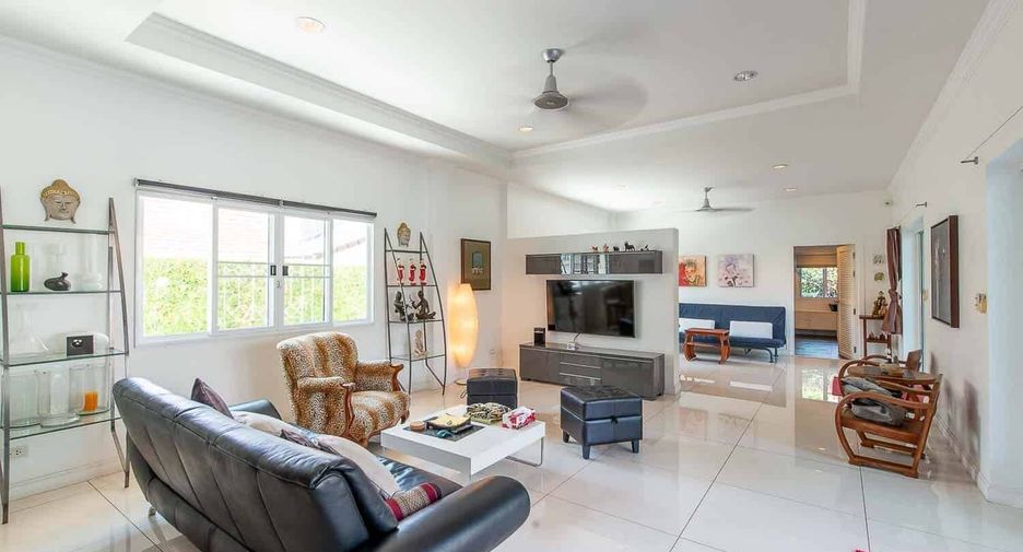 For sale 2 bedrooms villa in Hua Hin, Prachuap Khiri Khan
