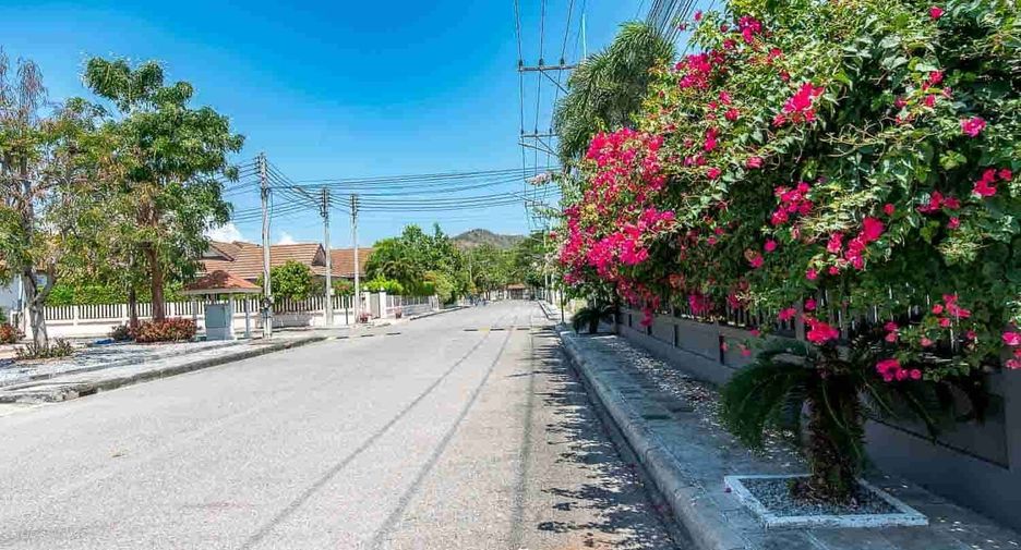 For sale 2 bedrooms villa in Hua Hin, Prachuap Khiri Khan