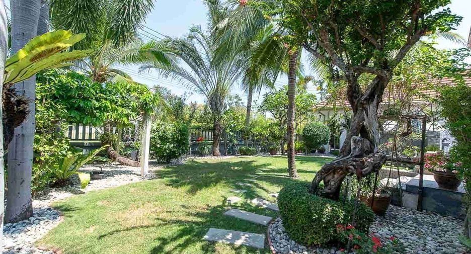 For sale 2 bedrooms villa in Hua Hin, Prachuap Khiri Khan