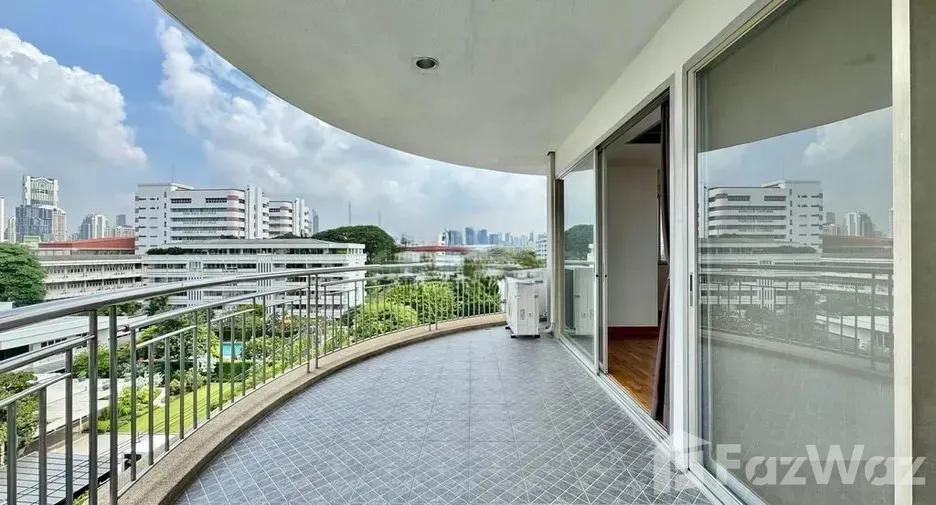 For rent 3 bedrooms apartment in Sathon, Bangkok