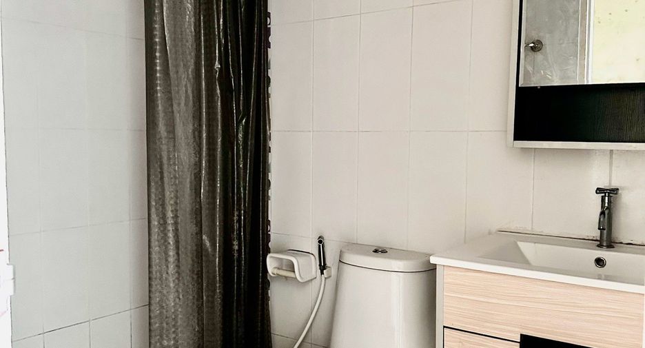 Local comercial en venta y en alquiler de 6 habitaciones en Mueang Chiang Mai, Chiang Mai