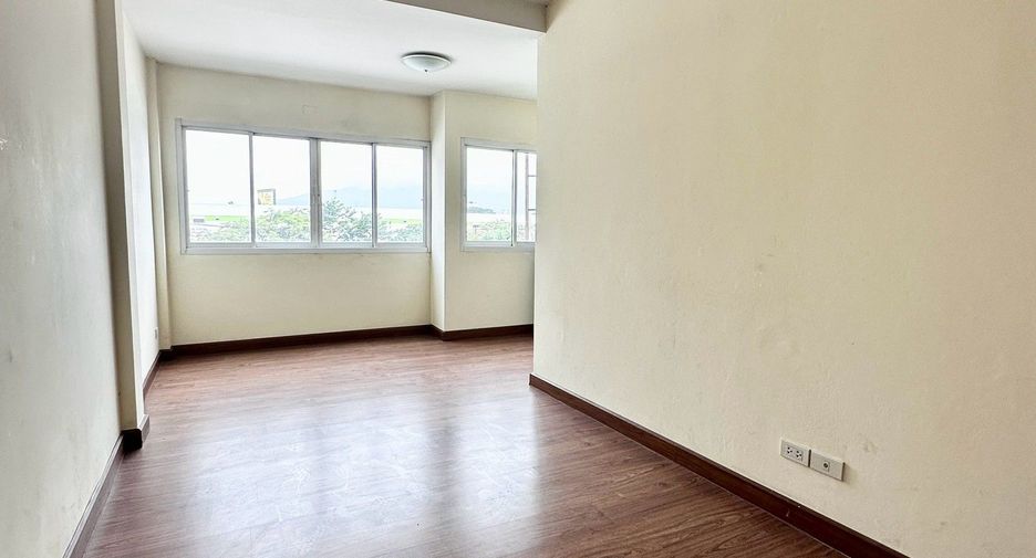 Local comercial en venta y en alquiler de 6 habitaciones en Mueang Chiang Mai, Chiang Mai