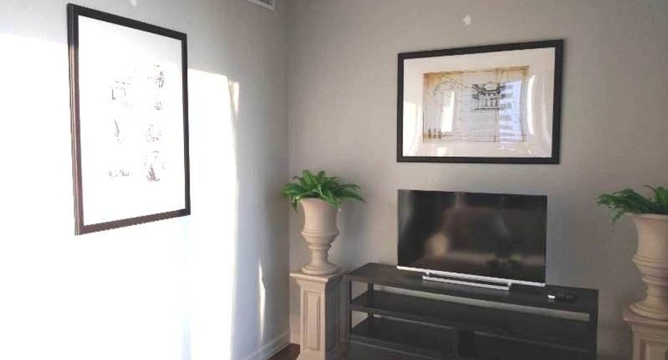 For rent 2 bedrooms apartment in Sathon, Bangkok