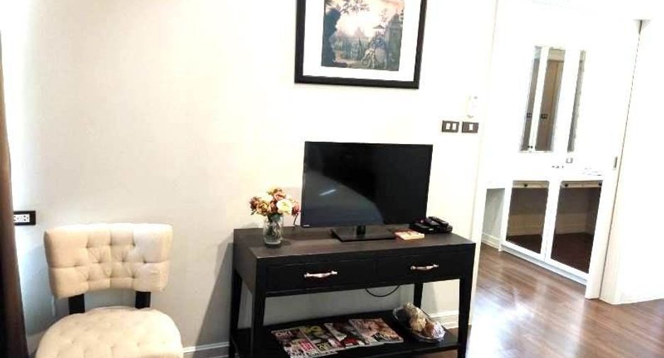 For rent 2 bedrooms apartment in Sathon, Bangkok